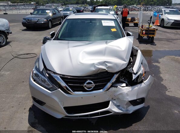 1N4AL3AP8HC194222 2017 NISSAN ALTIMA Серебряный Вид щитка приборов