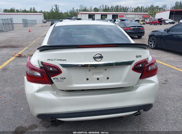 1N4AL3AP8HC221094 2017 NISSAN ALTIMA White Front view