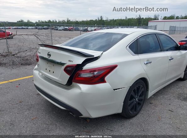 1N4AL3AP8HC221094 2017 NISSAN ALTIMA White Rear interior view