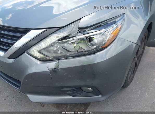 1N4AL3AP8HC236968 2017 NISSAN ALTIMA Gray Widok wnętrza z tyłu