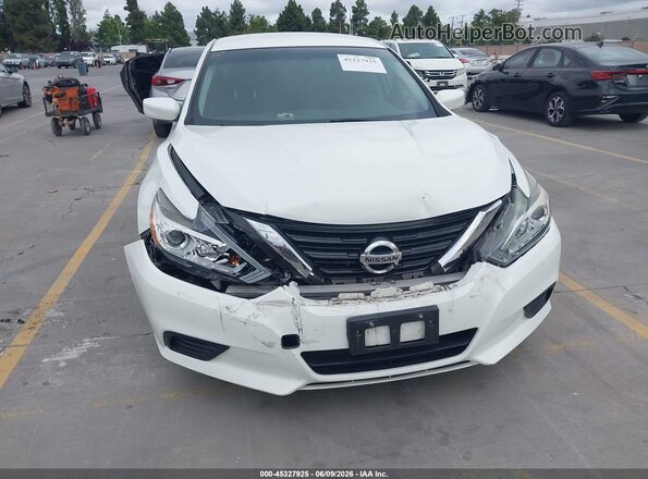1N4AL3AP8HC268724 2017 NISSAN ALTIMA White Front view