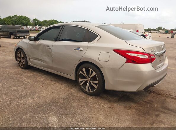 1N4AL3AP8HN337996 2017 NISSAN ALTIMA Silver Tył lewy