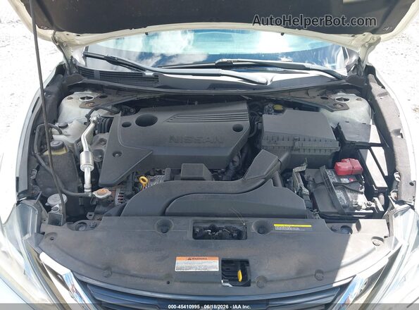 1N4AL3AP8JC107926 2018 NISSAN ALTIMA White Widok z tyłu
