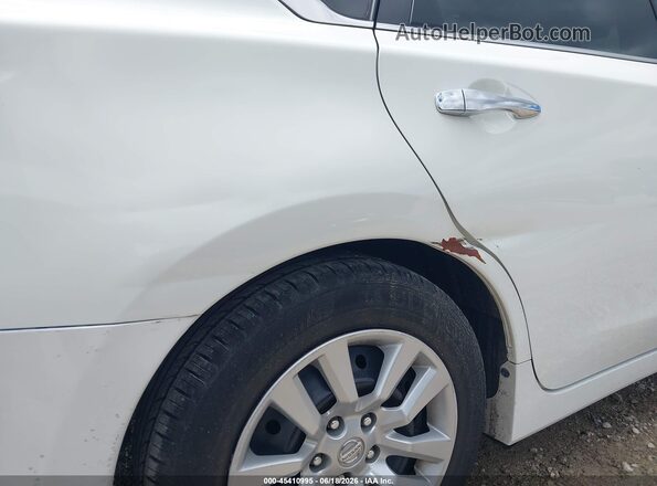 1N4AL3AP8JC107926 2018 NISSAN ALTIMA White Widok z przodu