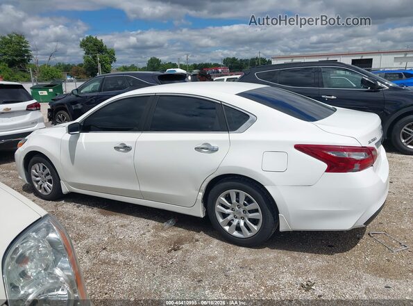 1N4AL3AP8JC107926 2018 NISSAN ALTIMA White Widok wnętrza 360 stopni
