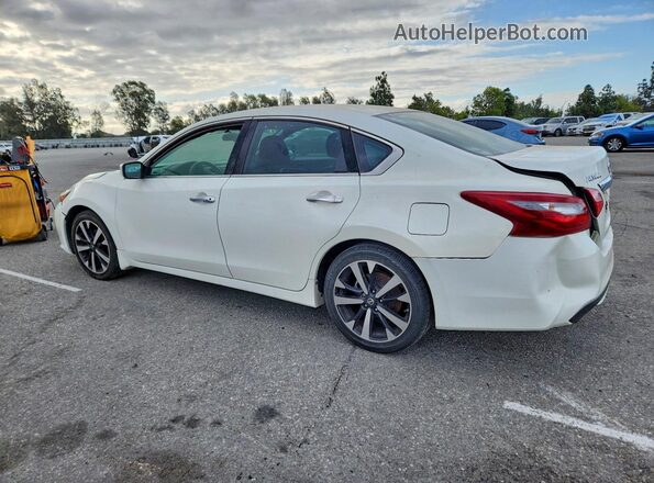 1N4AL3AP8JC116660 2018 NISSAN ALTIMA White 