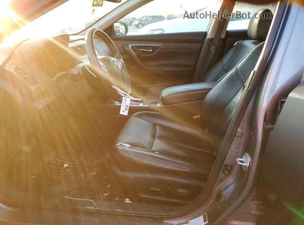 1N4AL3AP8JC246213 2018 NISSAN ALTIMA Gray Front interior view