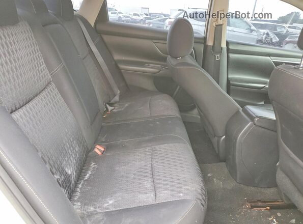 1N4AL3AP9GN366566 2016 NISSAN ALTIMA Silver Vista de los asientos traseros