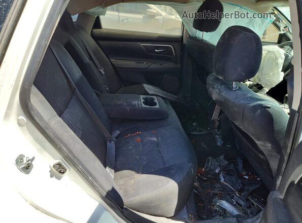 1N4AL3AP9GN388115 2016 NISSAN ALTIMA White Widok wnętrza z tyłu