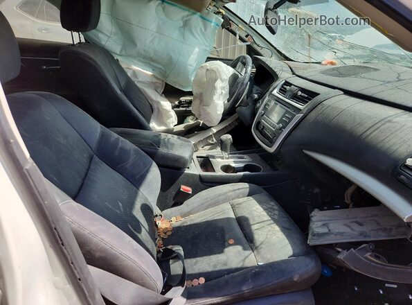 1N4AL3AP9GN388115 2016 NISSAN ALTIMA White Widok wnętrza z przodu