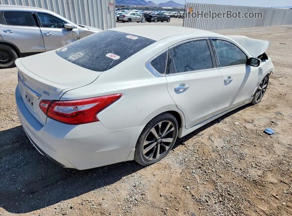 1N4AL3AP9GN388115 2016 NISSAN ALTIMA White Tył prawy