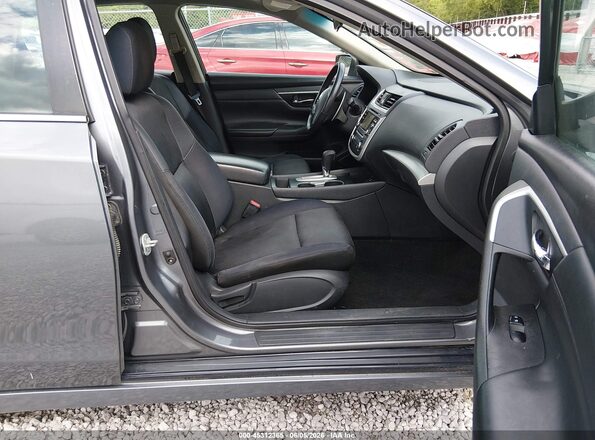 1N4AL3AP9HC120534 2017 NISSAN ALTIMA Gray Front interior view