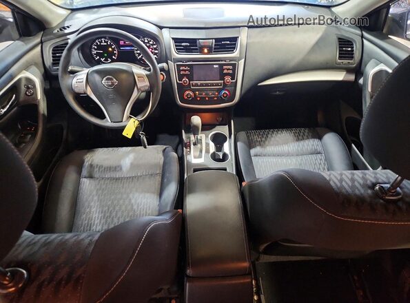 1N4AL3AP9HC487417 2017 NISSAN ALTIMA Gray Widok deski rozdzielczej