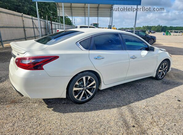1N4AL3AP9HC487708 2017 NISSAN ALTIMA Белый Задняя правая четверть