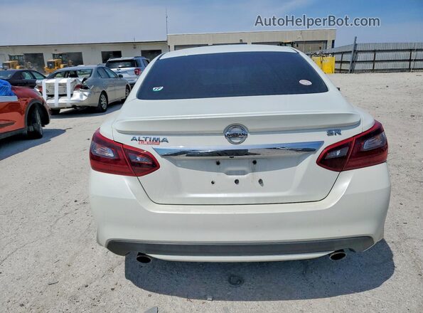 1N4AL3AP9JC151708 2018 NISSAN ALTIMA White Rear view