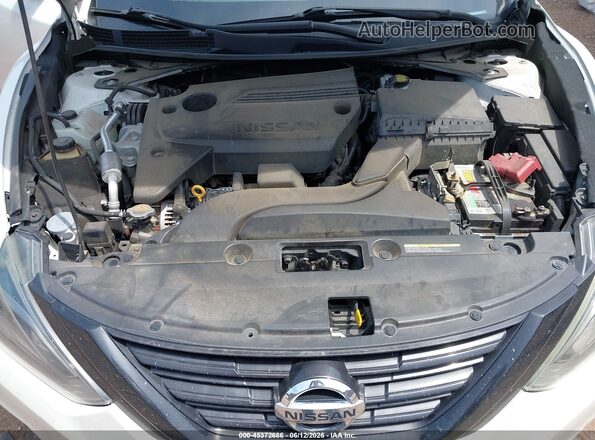 1N4AL3AP9JC161834 2018 NISSAN ALTIMA White Вид ззаду