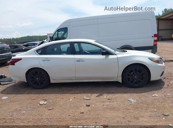 1N4AL3AP9JC161834 2018 NISSAN ALTIMA White Панорамний вид салону 360°