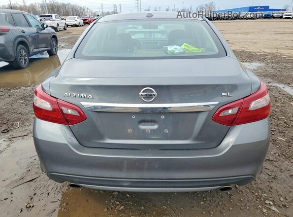 1N4AL3AP9JC170372 2018 NISSAN ALTIMA Gray Rear view