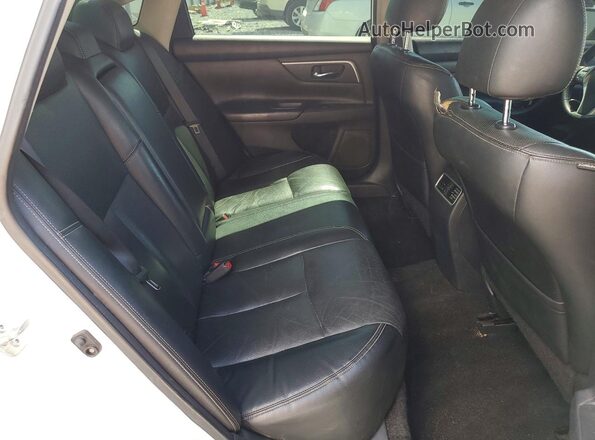 1N4AL3AP9JC174678 2018 NISSAN ALTIMA White Вид задніх сидінь