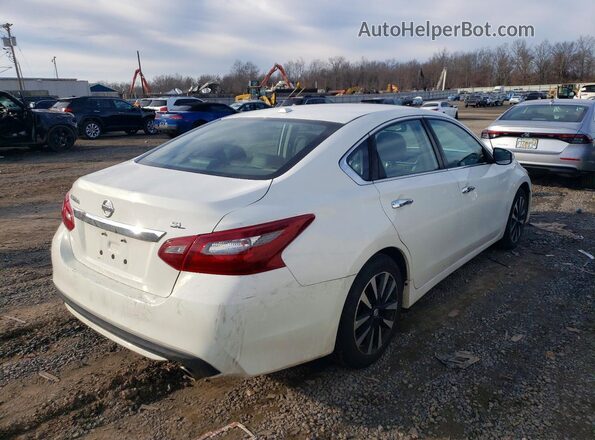 1N4AL3AP9JC175006 2018 NISSAN ALTIMA Белый Задняя правая четверть