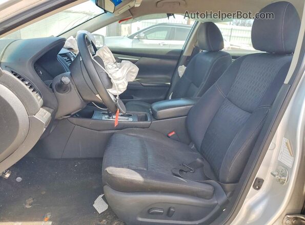 1N4AL3AP9JC196390 2018 NISSAN ALTIMA Silver Vista interior delantera