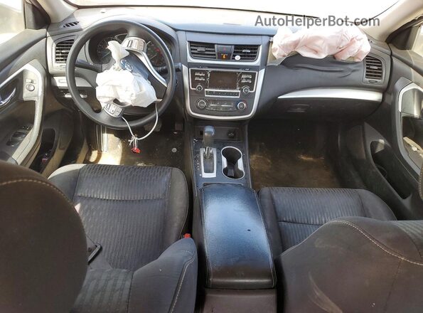 1N4AL3AP9JC196390 2018 NISSAN ALTIMA Silver Vista del salpicadero