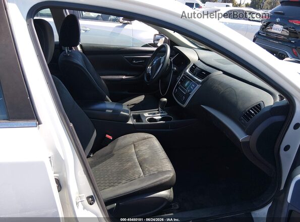 1N4AL3AP9JC230182 2018 NISSAN ALTIMA White წინა სალონის ხედი
