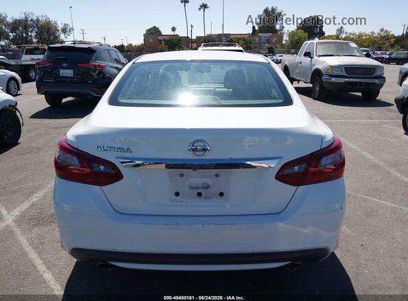 1N4AL3AP9JC230182 2018 NISSAN ALTIMA White 