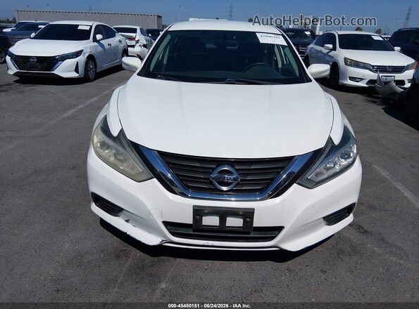 1N4AL3AP9JC230182 2018 NISSAN ALTIMA White ხელსაწყოთა პანელის ხედი