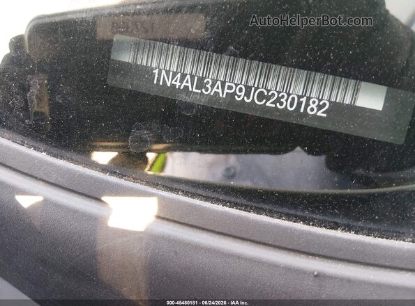 1N4AL3AP9JC230182 2018 NISSAN ALTIMA White ძრავის განყოფილების ხედი