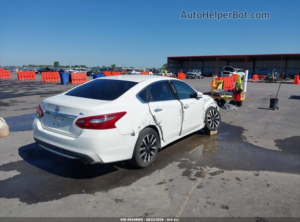 1N4AL3AP9JC237519 2018 NISSAN ALTIMA White Հետևի աջ