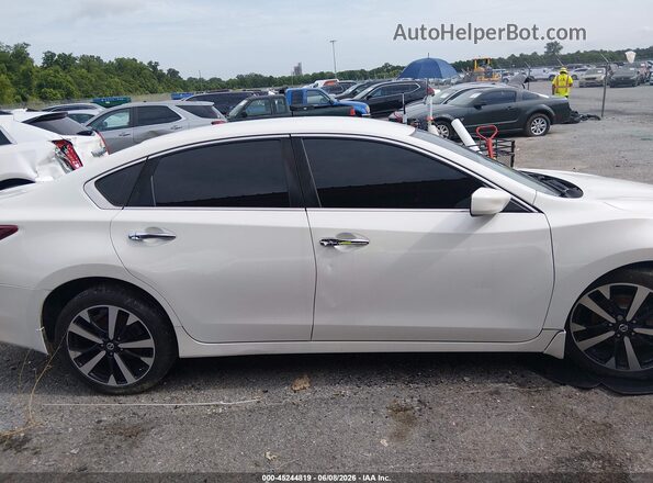1N4AL3AP9JC275168 2018 NISSAN ALTIMA White Вид задньої частини салону