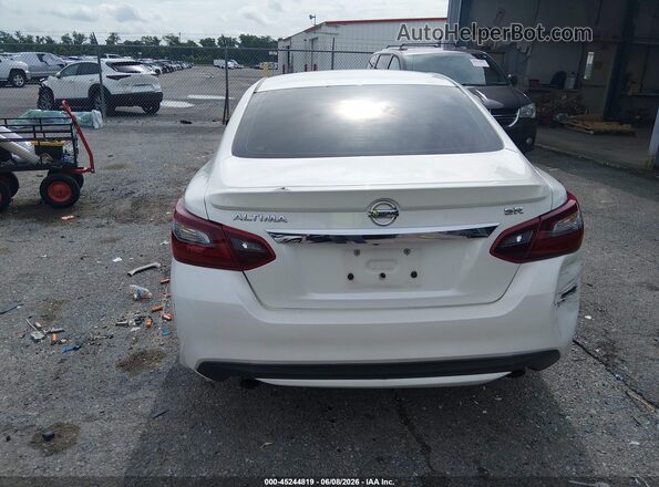 1N4AL3AP9JC275168 2018 NISSAN ALTIMA White 