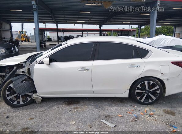 1N4AL3AP9JC275168 2018 NISSAN ALTIMA White Панорамний вид салону 360°