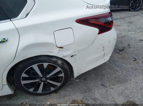 1N4AL3AP9JC275168 2018 NISSAN ALTIMA White 