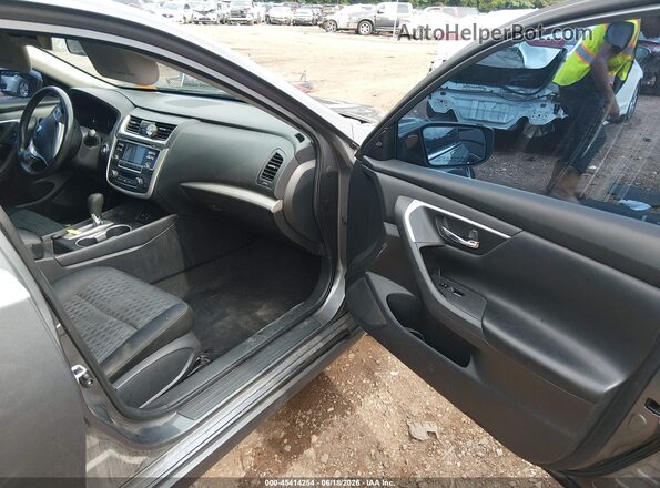 1N4AL3APXHC271074 2017 NISSAN ALTIMA Gray Вид салону спереду