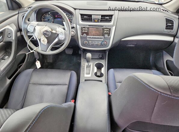 1N4AL3APXHC289297 2017 NISSAN ALTIMA White Dashboard view