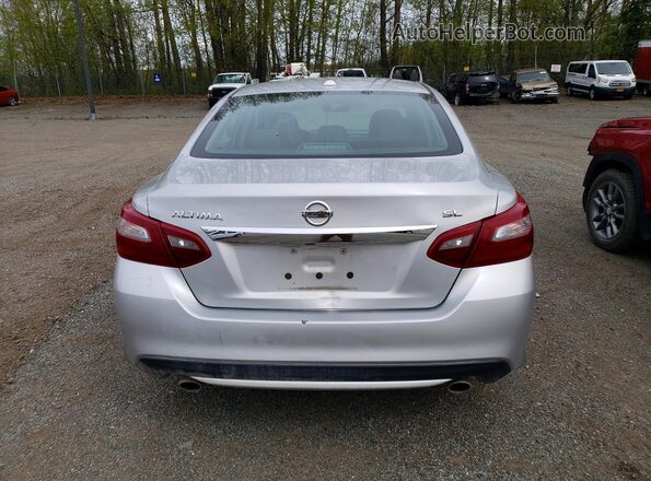 1N4AL3APXJC185110 2018 NISSAN ALTIMA Silver Rear view
