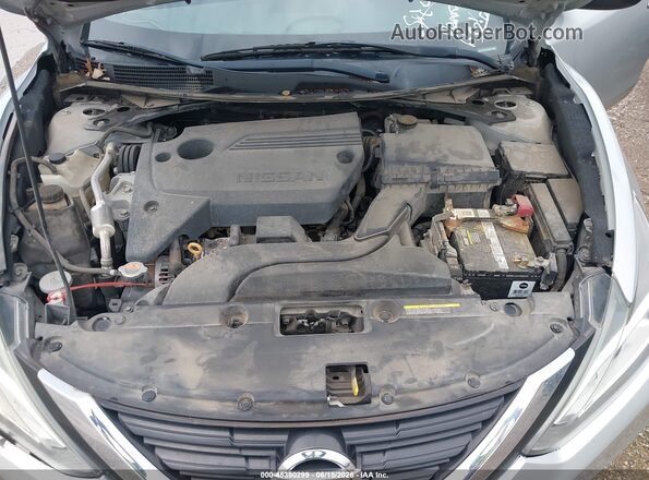 1N4AL3APXJC201502 2018 NISSAN ALTIMA Silver Вид ззаду