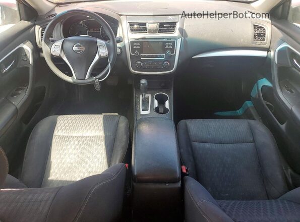 1N4AL3APXJC248187 2018 NISSAN ALTIMA Красный Вид панели приборов