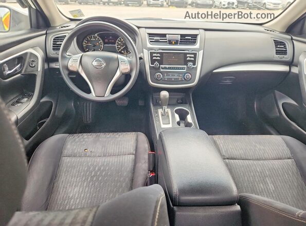 1N4AL3APXJC274529 2018 NISSAN ALTIMA White Вид панелі приладів