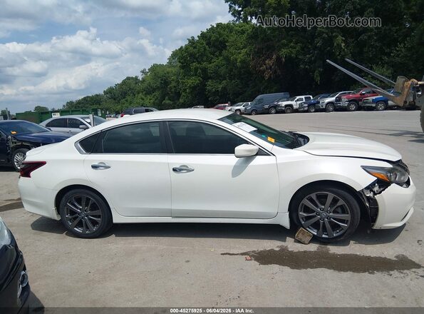 1N4AL3APXJC292920 2018 NISSAN ALTIMA White Widok wnętrza z tyłu