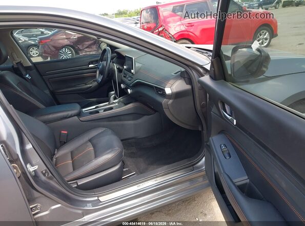 1N4AL4CV8LC117604 2020 NISSAN ALTIMA Gray Вид салону спереду