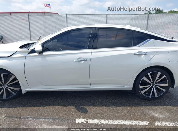 1N4AL4FV3LC139604 2020 NISSAN ALTIMA White 360 interior view