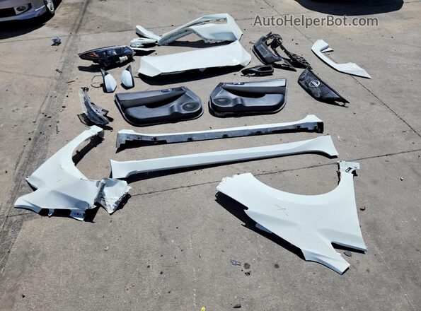 1N4AZ1BV8SC562048 2025 NISSAN LEAF White ძრავის განყოფილების ხედი