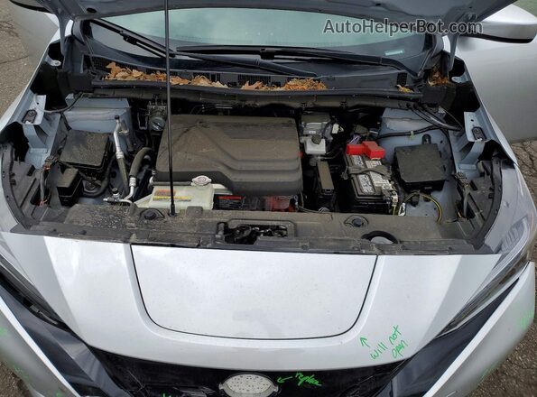 1N4AZ1BV9SC564293 2025 NISSAN LEAF Серебряный Вид задней части салона