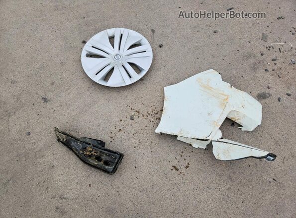 1N4AZ1BVXPC557201 2023 NISSAN LEAF White Vista del compartimento del motor
