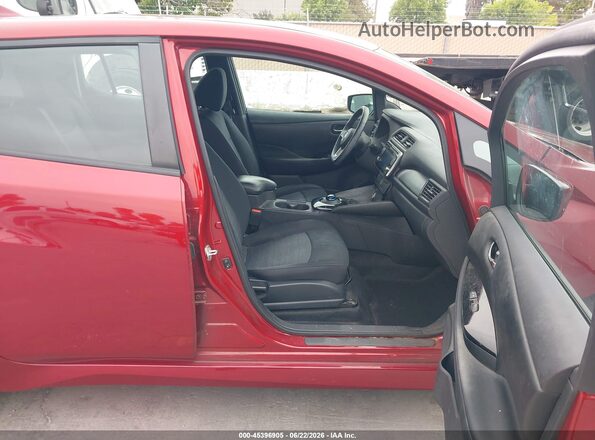 1N4AZ1CP0JC308963 2018 NISSAN LEAF Red Widok wnętrza z przodu