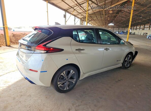 1N4AZ1CP3JC308259 2018 NISSAN LEAF White 