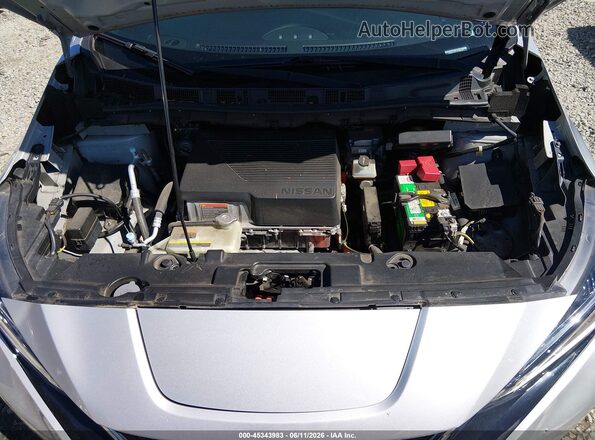 1N4AZ1CP7JC306160 2018 NISSAN LEAF Серебряный Вид сзади